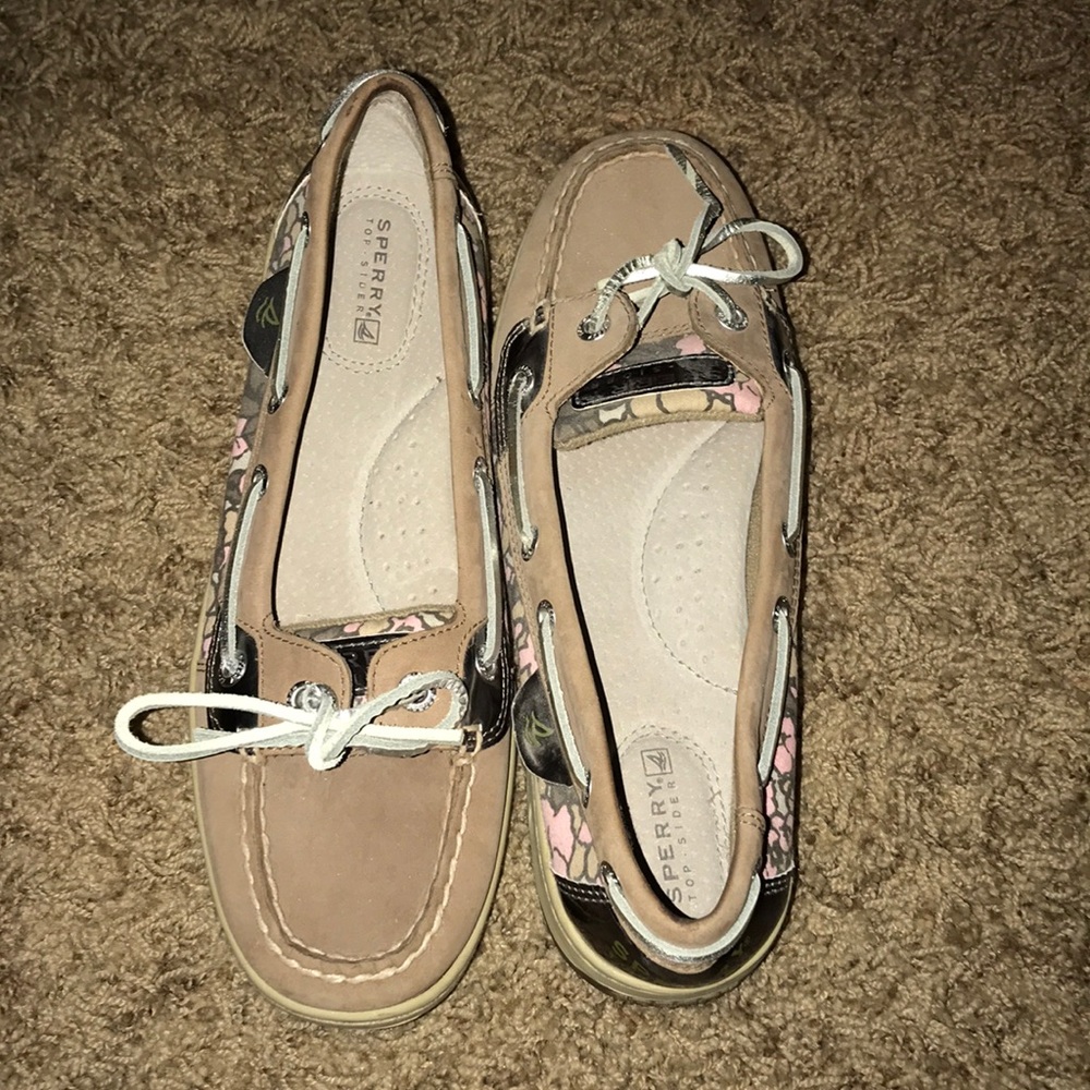 Sperry topsiders